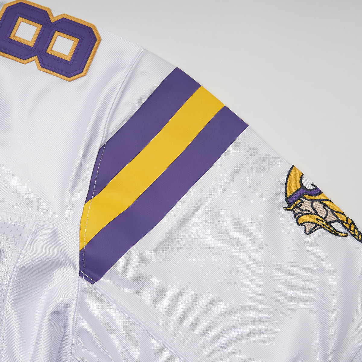 Randy Moss #84 Minnesota Vikings 2000 Football Jersey — stripe detail