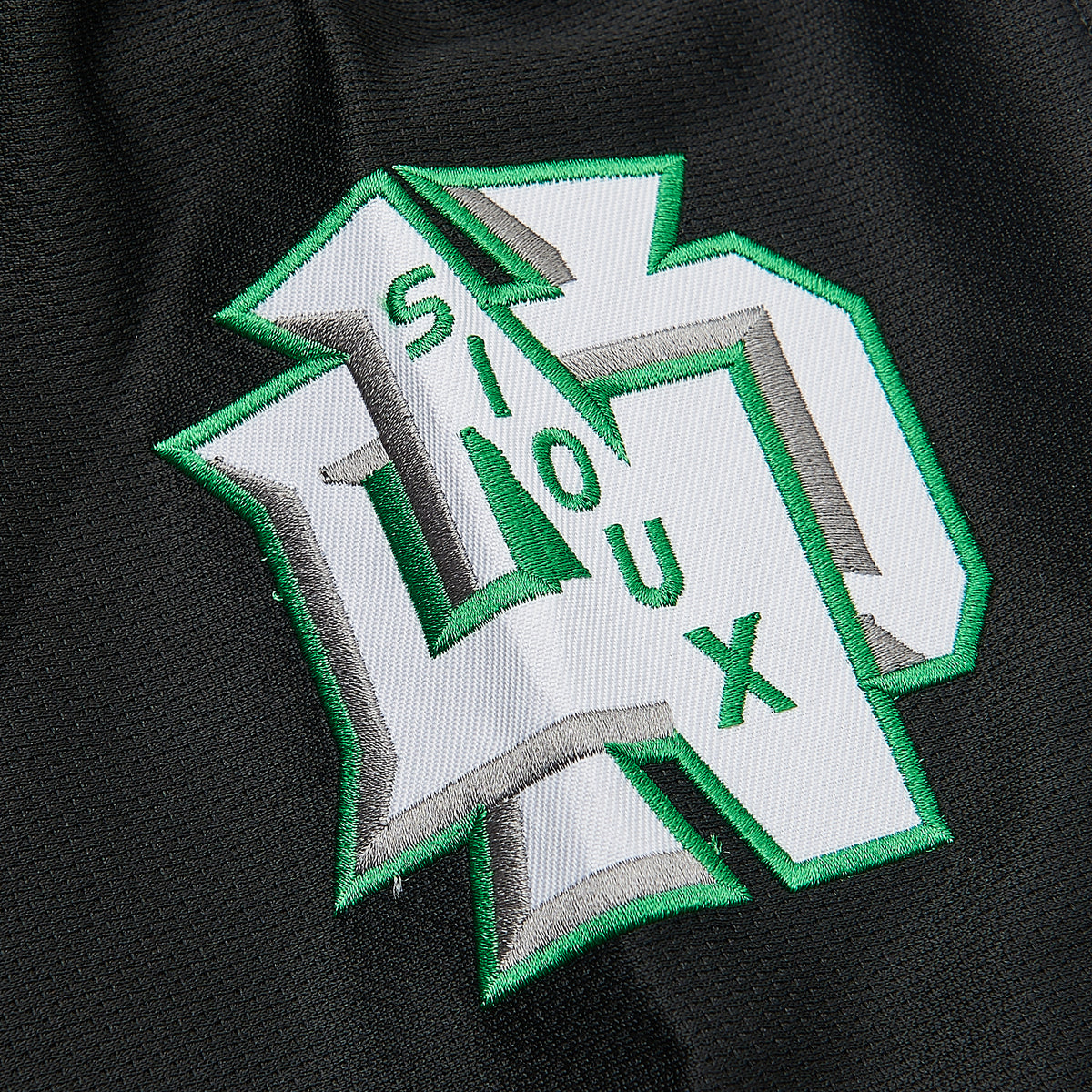 Dakota Sioux Ice #11 Hockey Jersey — Black — shoulder detail