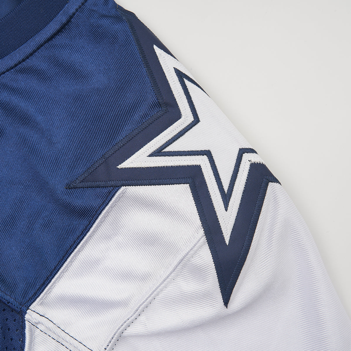 Sanders #21 Dallas Cowboys Football Jersey — Blue — shoulder detail